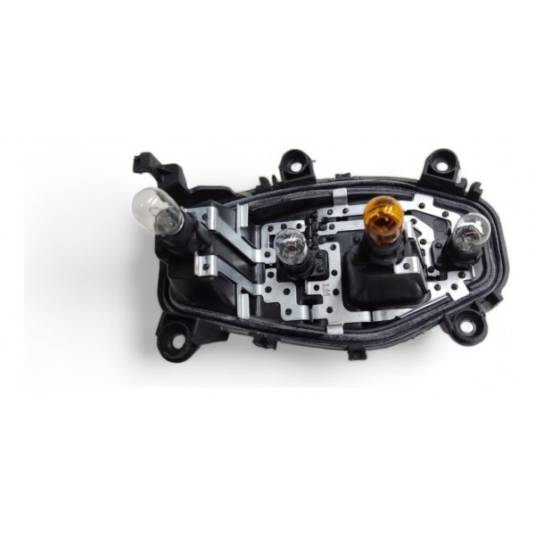 Circuito Soquete Lâmpada Lanterna Fiat Strada 2021 2022 2023