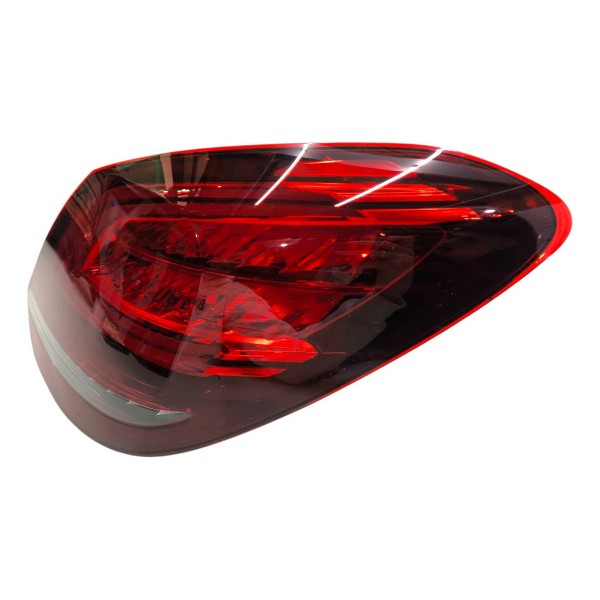 Par Lanterna Mercedes C180 C200 C250 C300 2019 2020 2021 Led Ambos Lados Vermelho