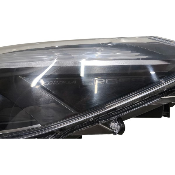 Farol Esquerdo Toyota Corolla Cross 2021 2022 2023 2024 Orig Esquerdo/motorista