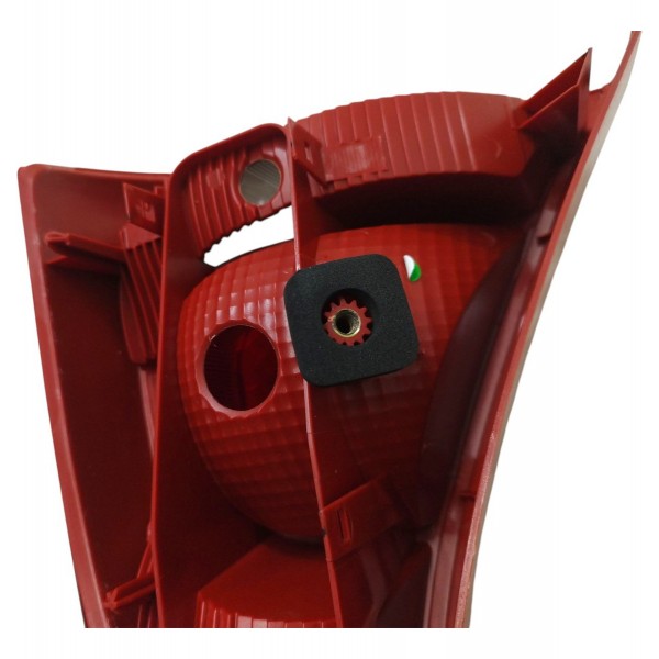 Lanterna Esquerda Renault Clio 2012 2013 2014 Fitam Esquerdo/motorista Vermelho