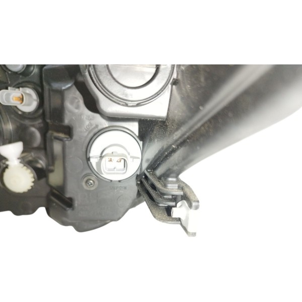 Farol Direito Gm Onix 2017 2018 2019 Máscara Negra Com Led Direito/passageiro