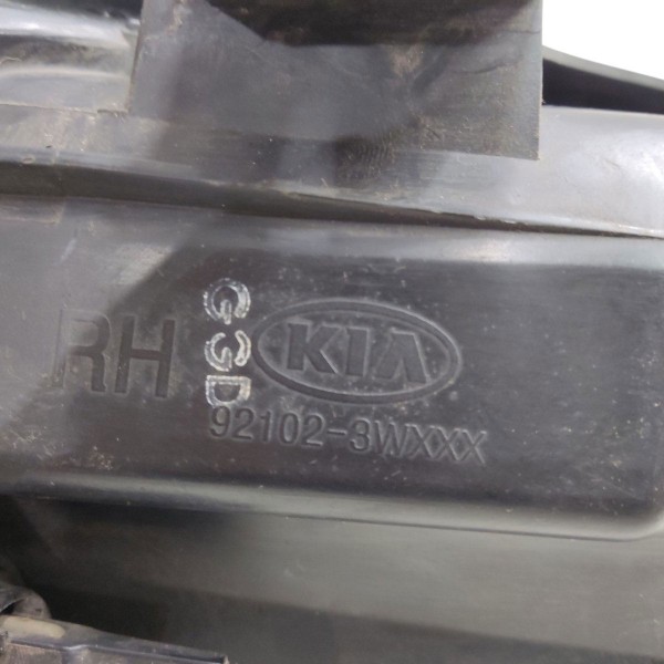 Farol Direito Kia Sportage 2011 2012 2013 2014 2015 Sem Led Direito/passageiro