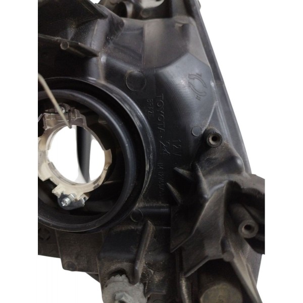 Farol Direito Toyota Etios 2012 2014 2015 2016 2017 Cromado Direito/passageiro