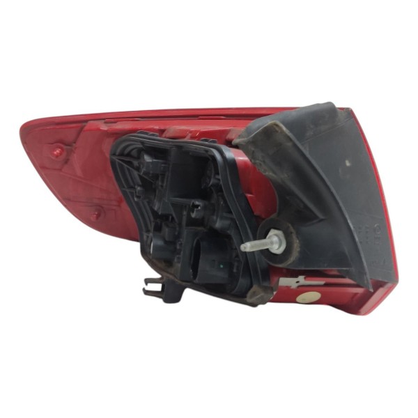 Lanterna Direita Audi A3 Sportback  2009 2010 2011 A 2013 Direito/passageiro Vermelho