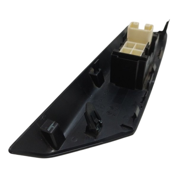 Botao Vidro Traseiro Esquerdo Toyota Rav4 2013 A 2015