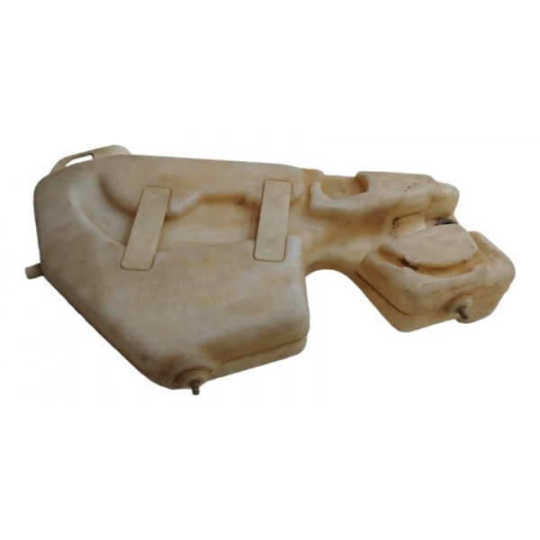 Reservatorio Agua Parabrisa Fiesta 1996 1997 1998 1999 2000