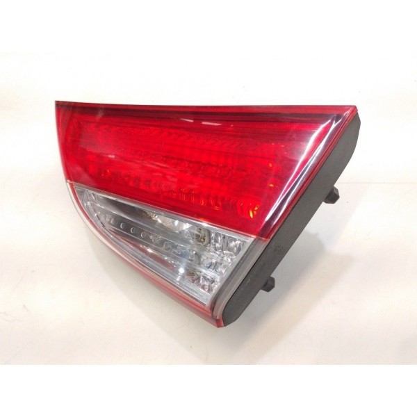 Lanterna Tampa Traseira Direita Hyundai Elantra 2011 A 2015 Direito/passageiro Vermelho