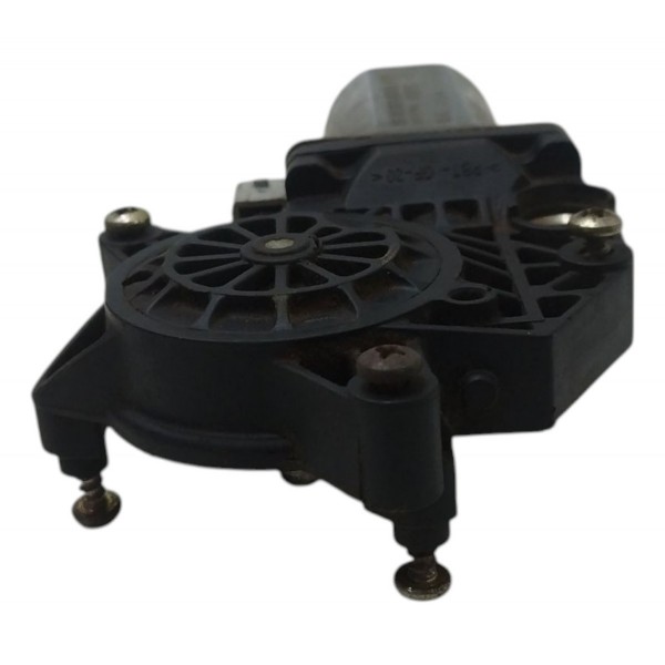 Motor Máquina Vidro Traseira Direita Vw Gol G3 2000 A 2005