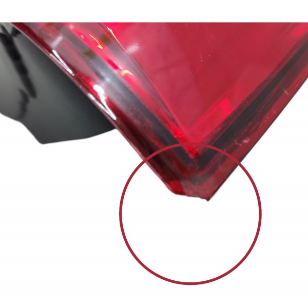 Lanterna Traseira Direita Logan 2010 2011 2012 2013 Direito/passageiro Vermelho