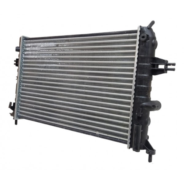 Radiador Agua Chevrolet Vectra 1999 2000 2001 A 2009 Com Ar