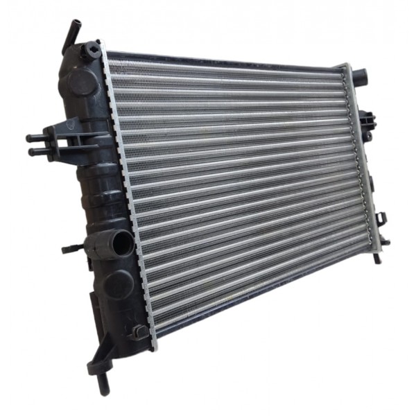 Radiador Agua Chevrolet Vectra 1999 2000 2001 A 2009 Com Ar