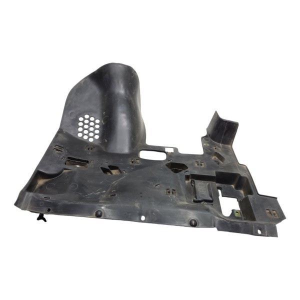 Acabamento Inferior Esquerdo Painel C180 C200 2012 2013 2014