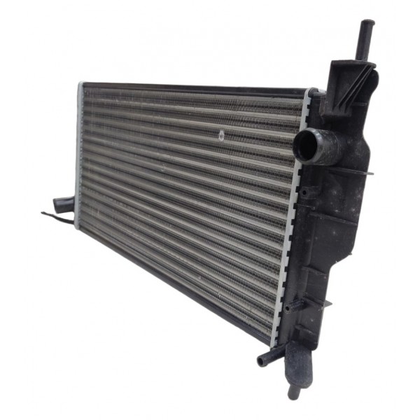 Radiador Agua Classic 1.0 8v 2011 2012 2013 2014 2015 Com Ar