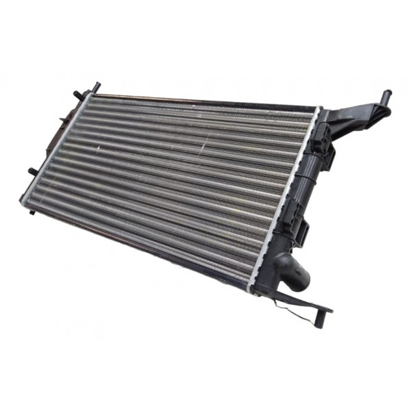 Radiador Agua Classic 1.0 8v 2011 2012 2013 2014 2015 Com Ar