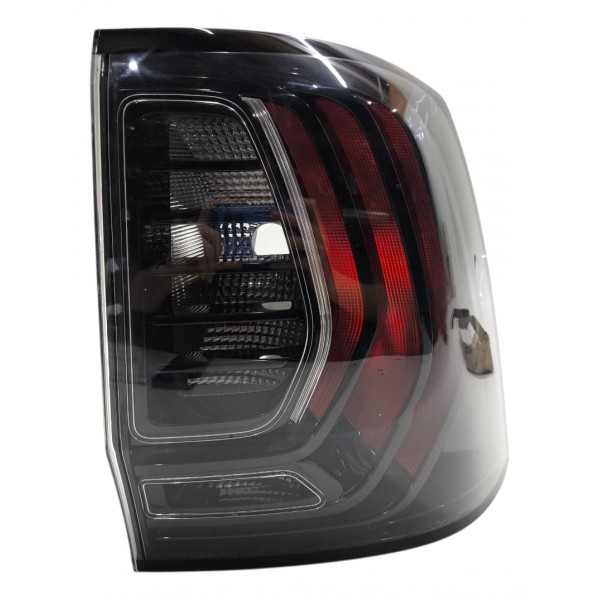 Lanterna Direita Renault Oroch 2022 2023 2024 2025 Fumê Direito/passageiro Fumê Lado Direito