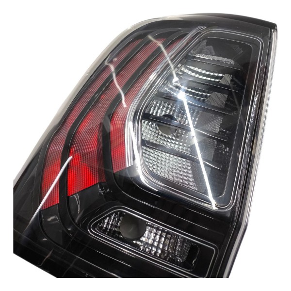 Lanterna Esquerda Renault Oroch 2022 2023 2024 2025 Fumê Esquerdo/motorista Fumê