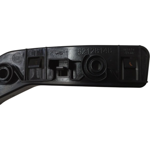 Guia Esquerdo Parachoque Dianteiro Fiat Strada 2020 A 2024