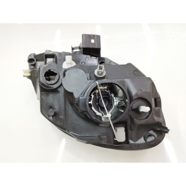 Farol Esquerdo Cromado Renault Kangoo 2009 2010 2011 A 2018 Esquerdo