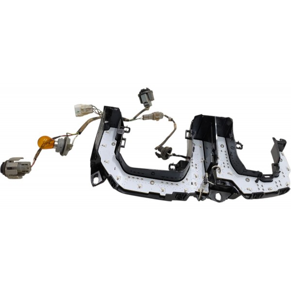 Círcuito Lanterna Direita Toyota Hilux Srx 2019 A 2024 Led Direito/passageiro