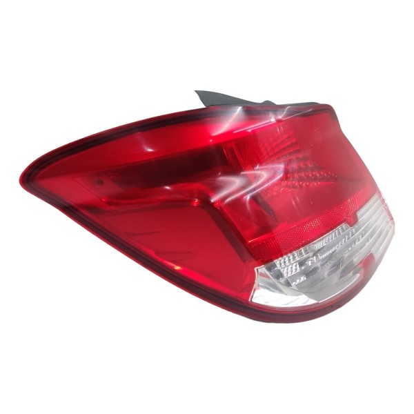 Lanterna Traseira Esquerda Chevrolet Onix 2013 2014 A 2019  Vermelho
