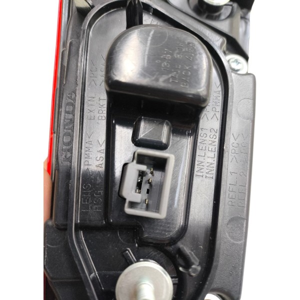 Lanterna Esquerda Traseira Porta Mala Honda Wrv 2021 2022 Esquerdo/motorista Vermelho