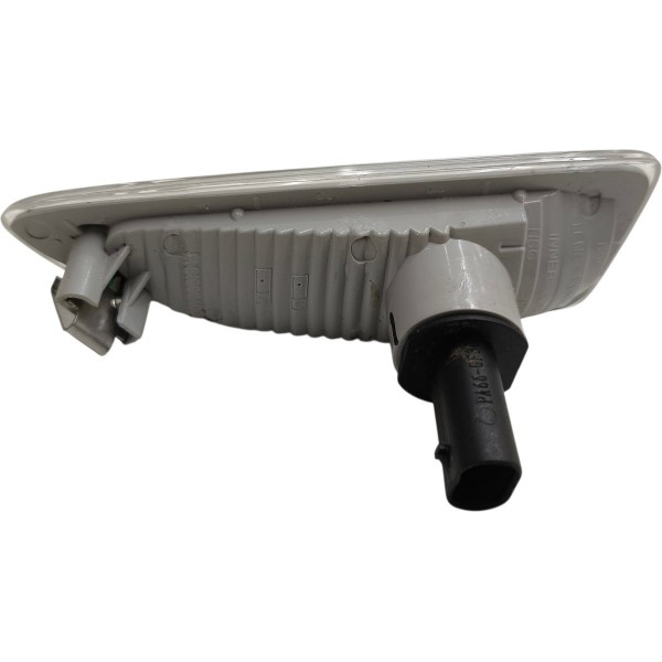 Pisca Direito Paralama Gm Onix Tracker Montana 2020 A 2024 Direito Cristal