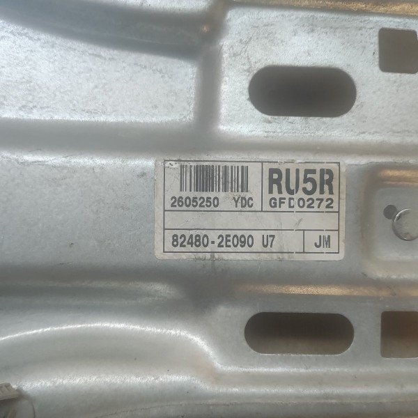 Máquina Vidro Dianteira Direita Hyundai Tucson 2007 A 2015