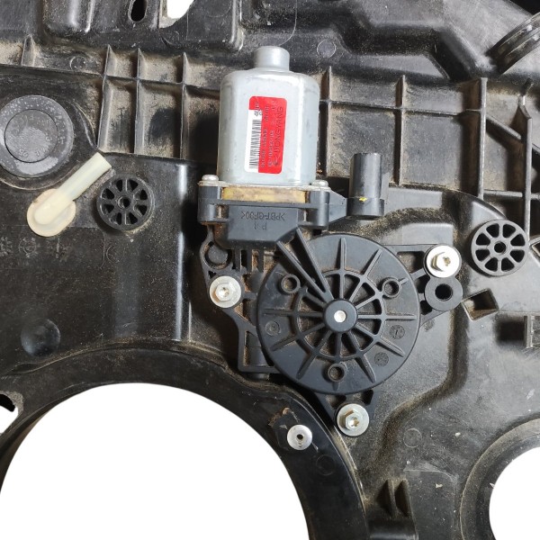 Máquina Vidro Traseira Direita Hyundai I30 2013 2014 A 2016