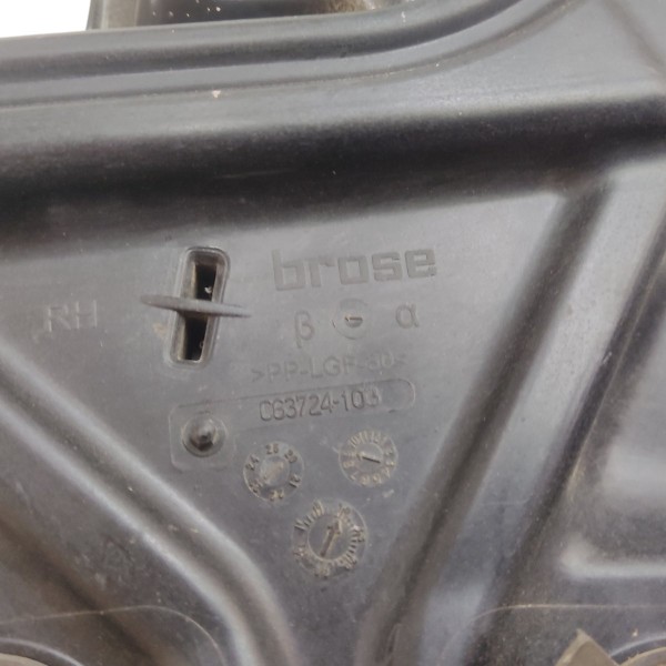 Máquina Vidro Dianteira Direita Jeep Renegade 2016 A 2021