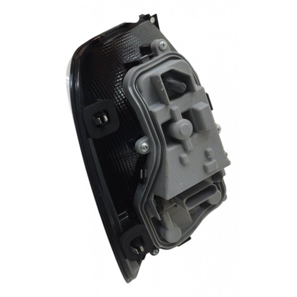 Lanterna Traseira Direita Volkswagen Saveiro G7 G8 2022 2024 Direito/passageiro Vermelho