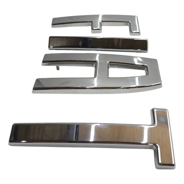 Emblema Sigla Grande Dianteira Fiat Toro 2021 A 2024 Cromado Cromado