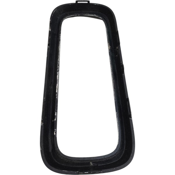 Moldura Grade Dianteiro Renegade 2015 A 2020 Black Piano Black Piano Brilhante