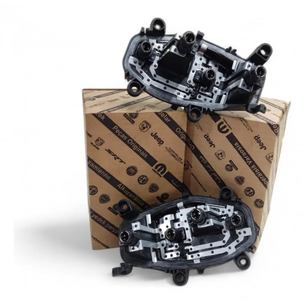 Circuito Soquete Lâmpada Lanterna Fiat Strada 2021 2022 2023 Direito Preto