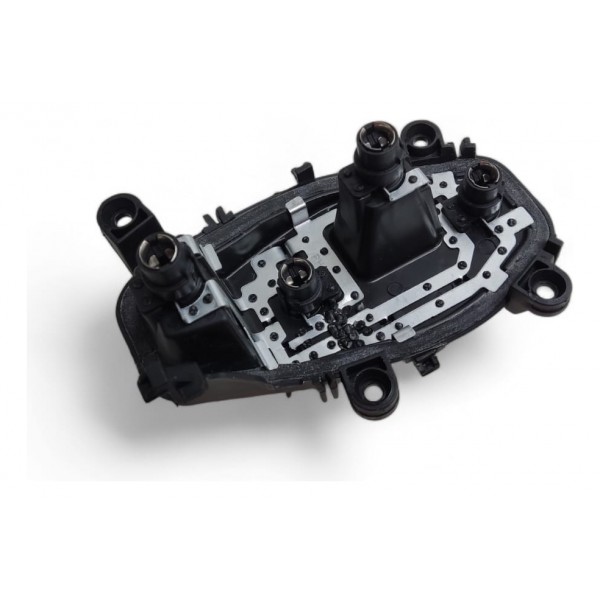 Circuito Soquete Lâmpada Lanterna Fiat Strada 2021 2022 2023 Direito Preto