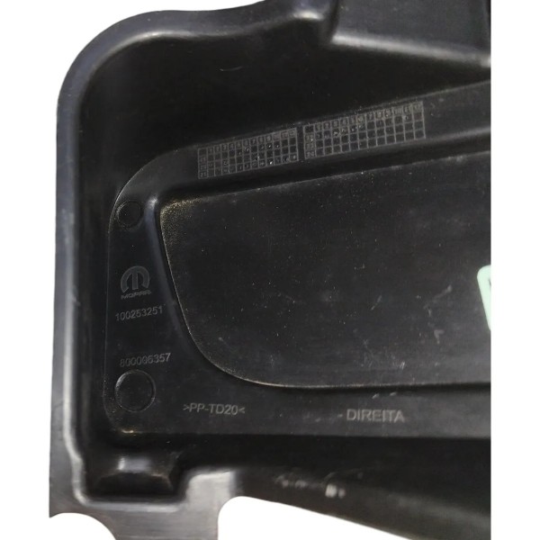 Tampa Farol Milha Direito Fiat Strada 2021 2022 2023 2024 Preto Direito