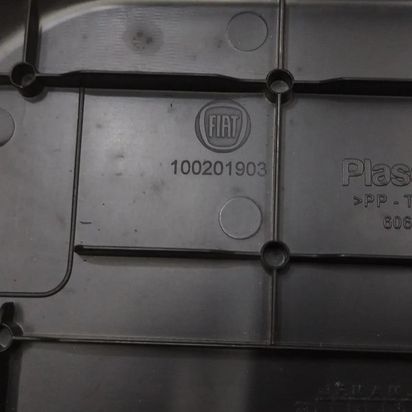 Suporte Moldura Placa Fiat Strada 2013 2014 2015 A 2018 Preto