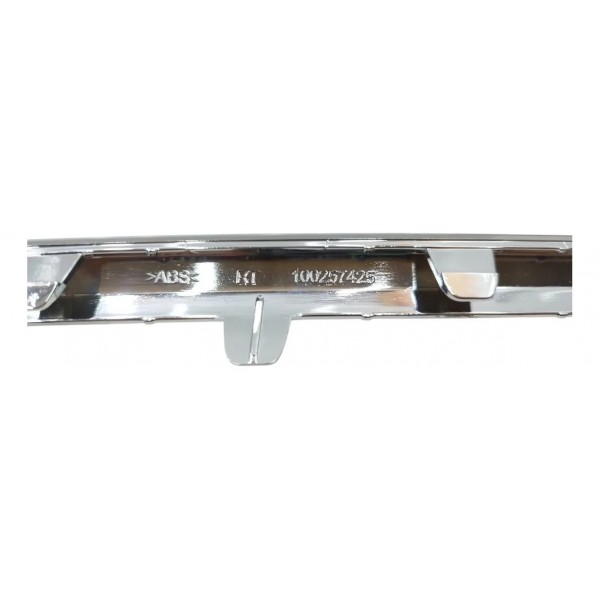 Friso Inferior Grade Dianteira Fiat Toro 2022 2023 2024 Cromado Brilhante