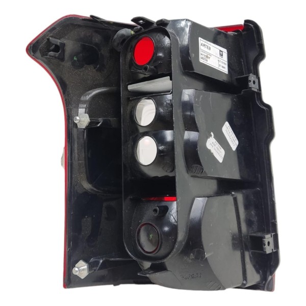 Lanterna Traseira Direita Montana 2011 2012 A 2014 Bicolor Direito Vermelho