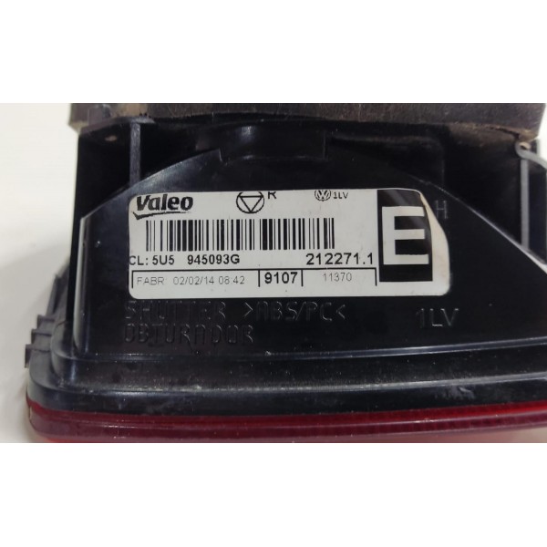 Lanterna Esquerda  Tampa Traseira Voyage 16v 1.6 2013 A 2016 Esquerdo