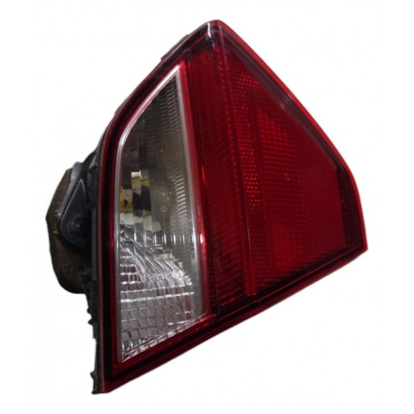 Lanterna Esquerda  Tampa Traseira Voyage 16v 1.6 2013 A 2016 Esquerdo