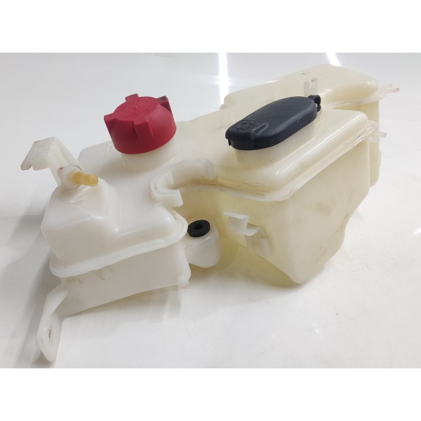 Reservatório Partida Fria Parabrisa Renault Kwid 2016 Á 2021