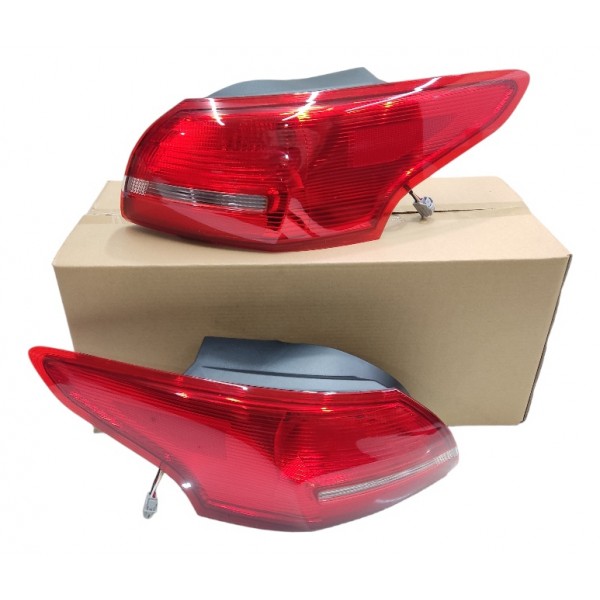 Jogo Lanterna Traseira Ford Focus Sedan 2016 2017 2018 2019 Ambos Lados Vermelho