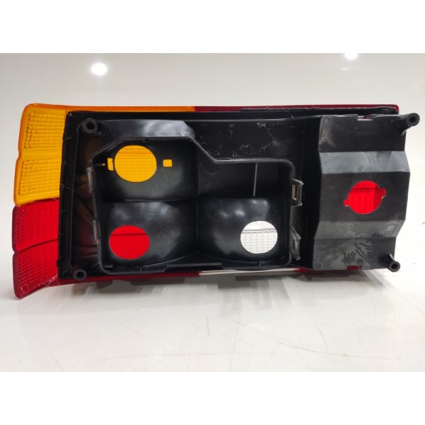 Lanterna Traseira Direita Chevrolet Monza 1982 1983 A 1992 Direito Tricolor