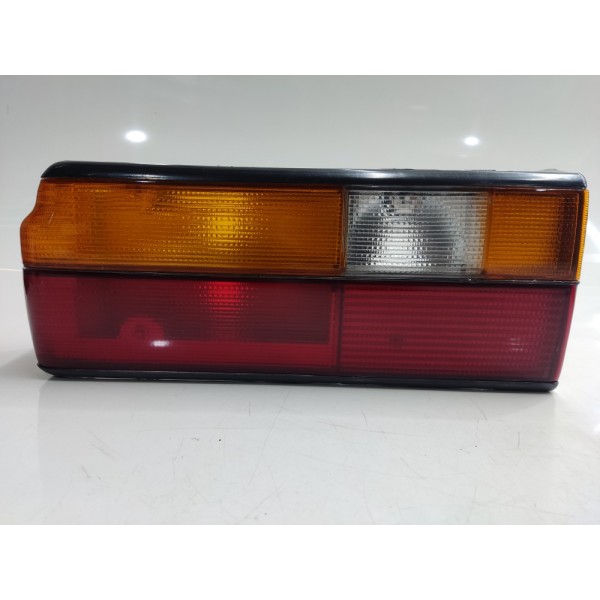 Lanterna Traseira Esquerda Volkswagen Voyage 1991 A 2000 Esquerdo Tricolor