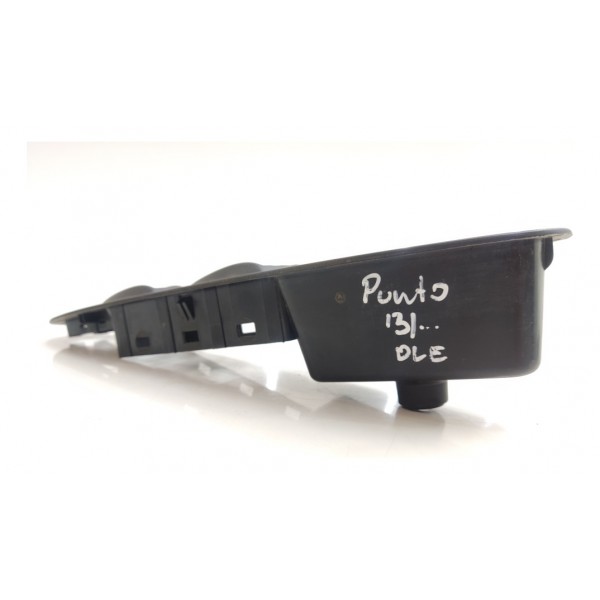 Moldura Comando Vidro Elétrico Fiat Punto 2013 2014 Á 2016