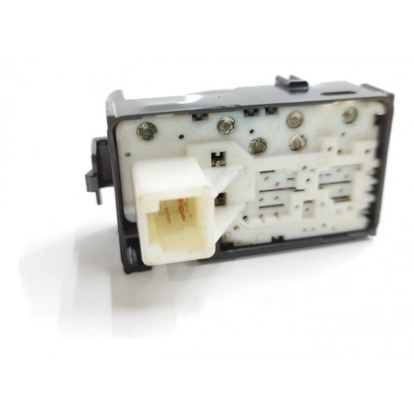 Botão Vidro Traseiro E Dianteiro Direito Corolla 2009 A 2013