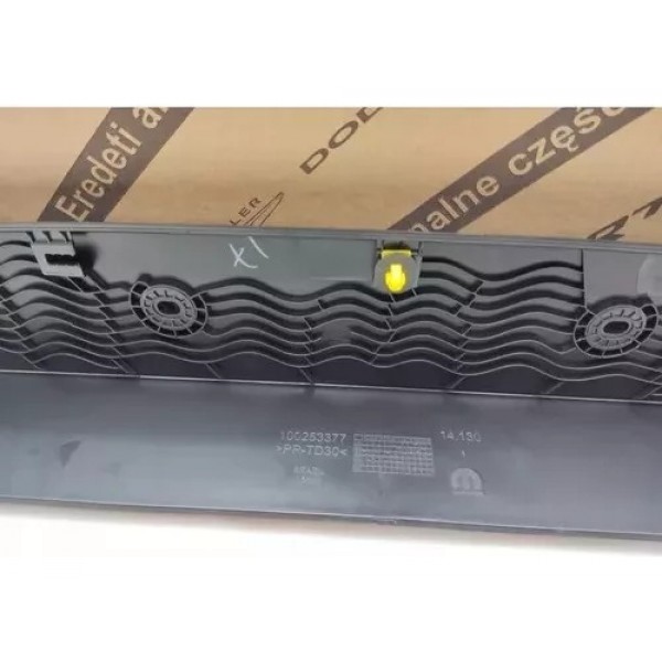 Moldura Superior Tampa Traseira Fiat Strada 2020 2021 2022