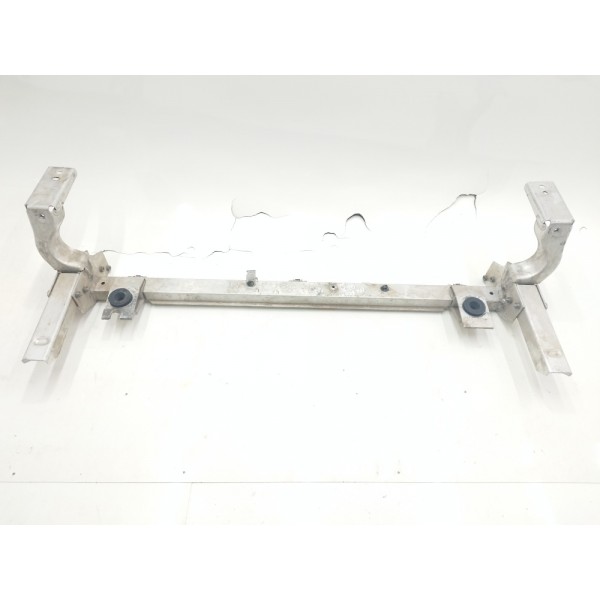 Suporte Travessa Inferior Radiador Mercedes Gla200 Gla250