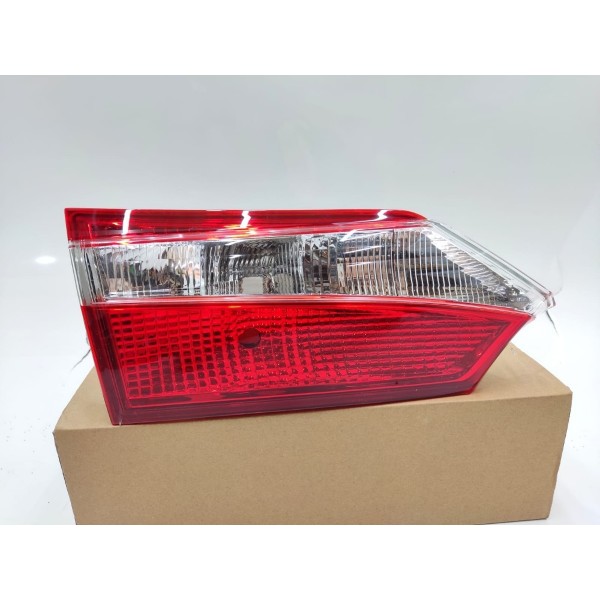 Par Lanterna Tampa Traseira Corolla 2014 2015 2016 2017  Direito Vermelho