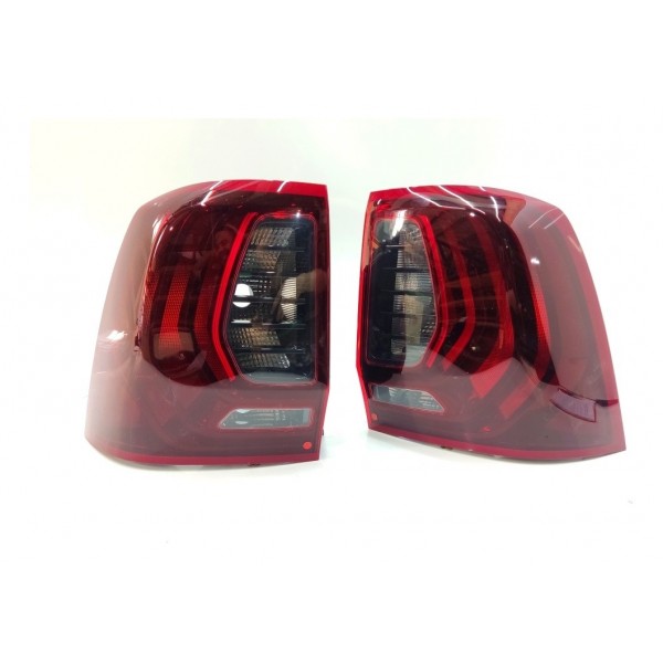 Par Lanterna Traseira Renault Oroch 2016 2017 2018 2019 2020 Direito Preto